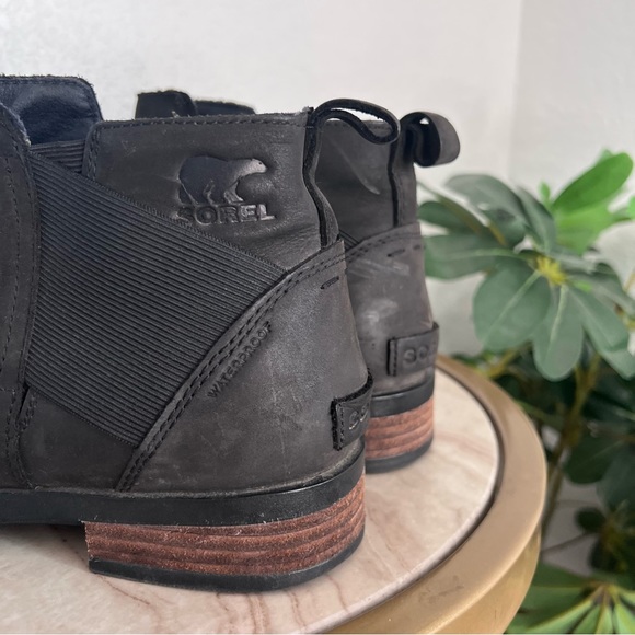 Sorel Waterproof Black Emilie Chelsea Boots size 10 - Picture 3 of 8